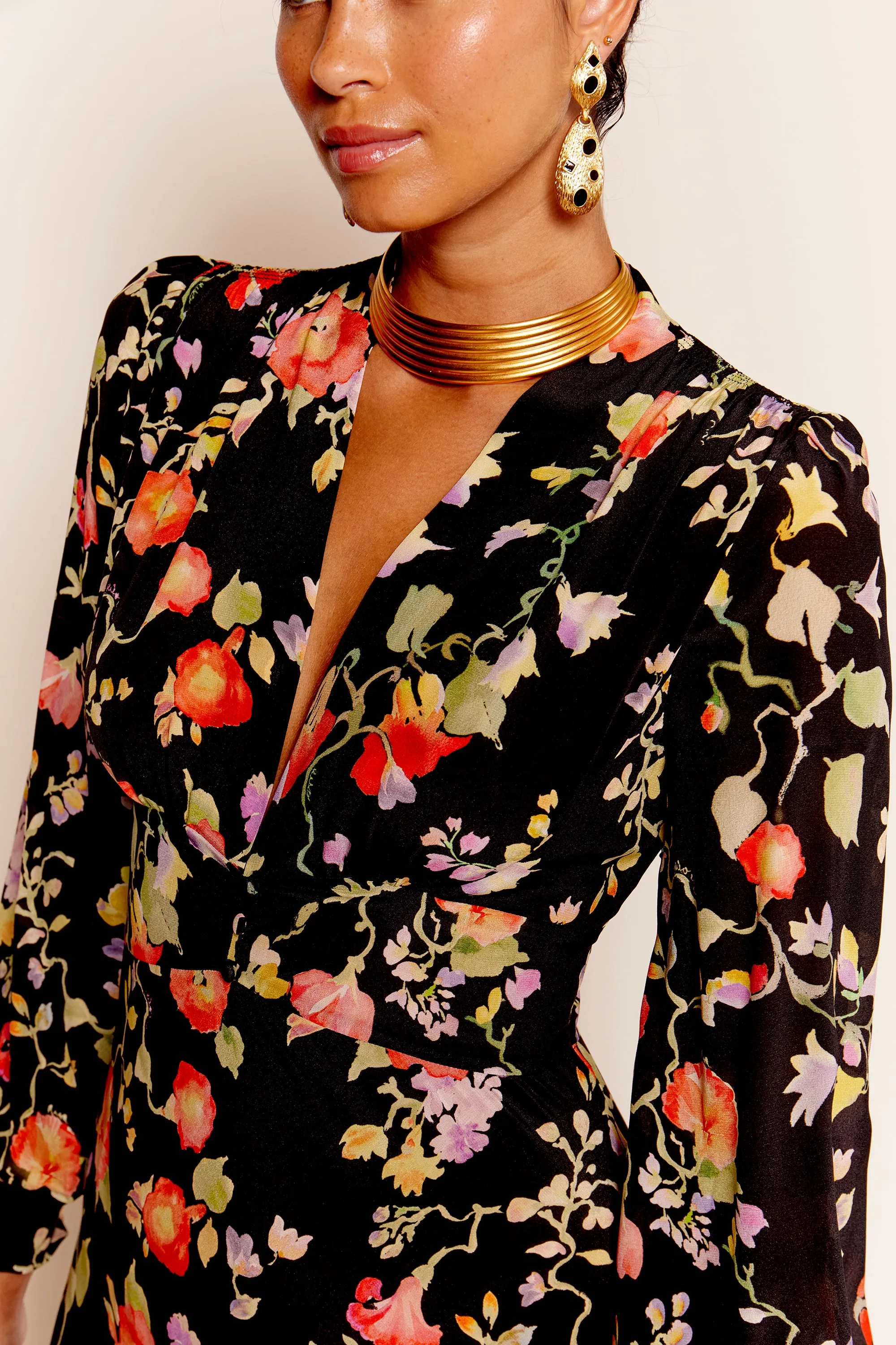 emory - waterblossom noir sold by RIXO product image thumbnail 2