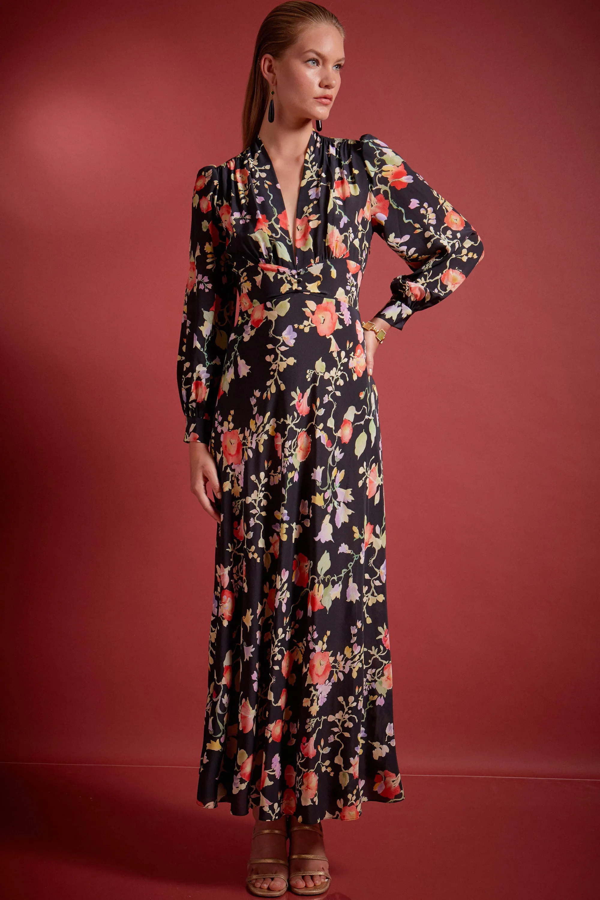 emory - waterblossom noir sold by RIXO product image thumbnail 3