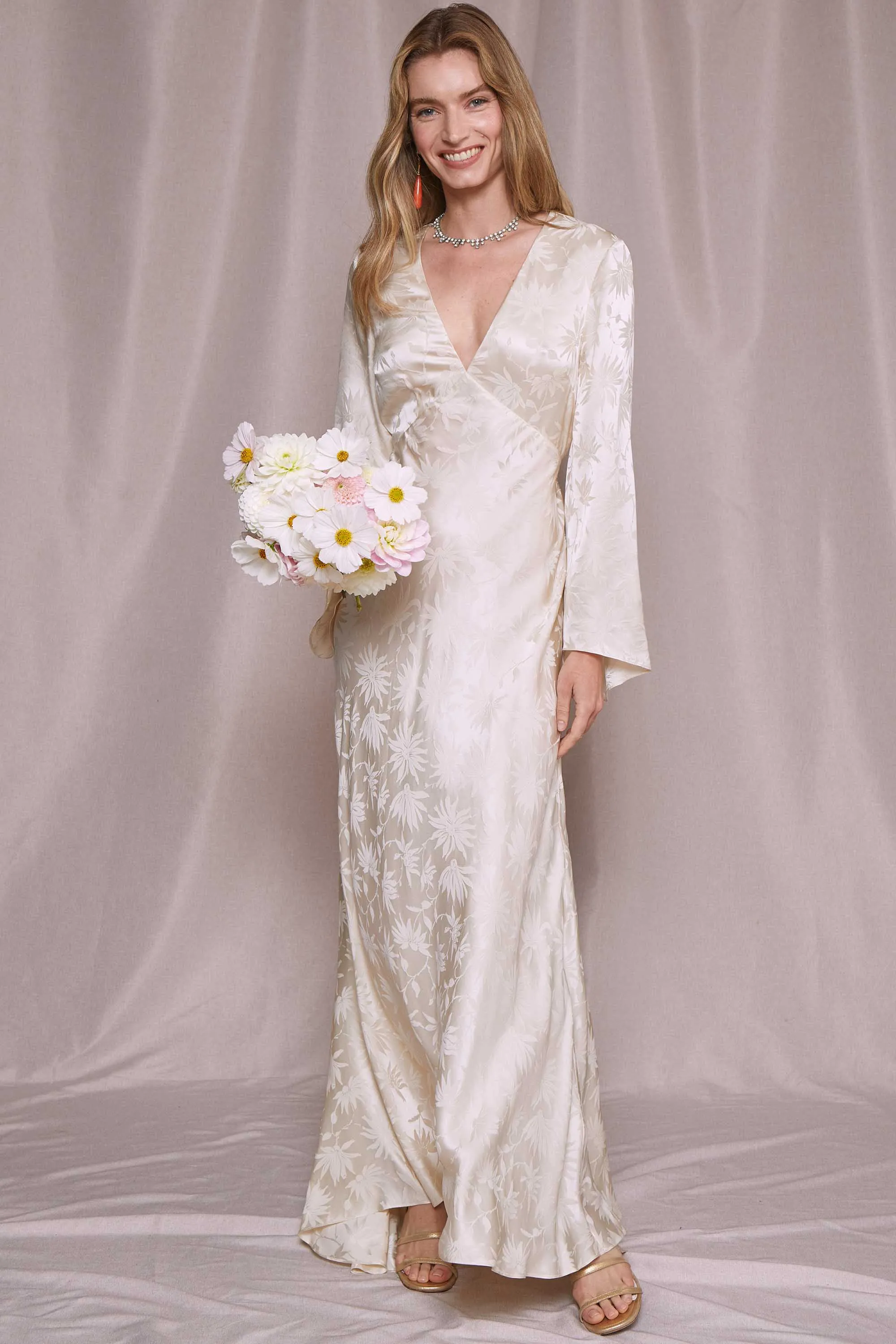 Rosabella - Daisy Ivory sold by RIXO product image thumbnail 4