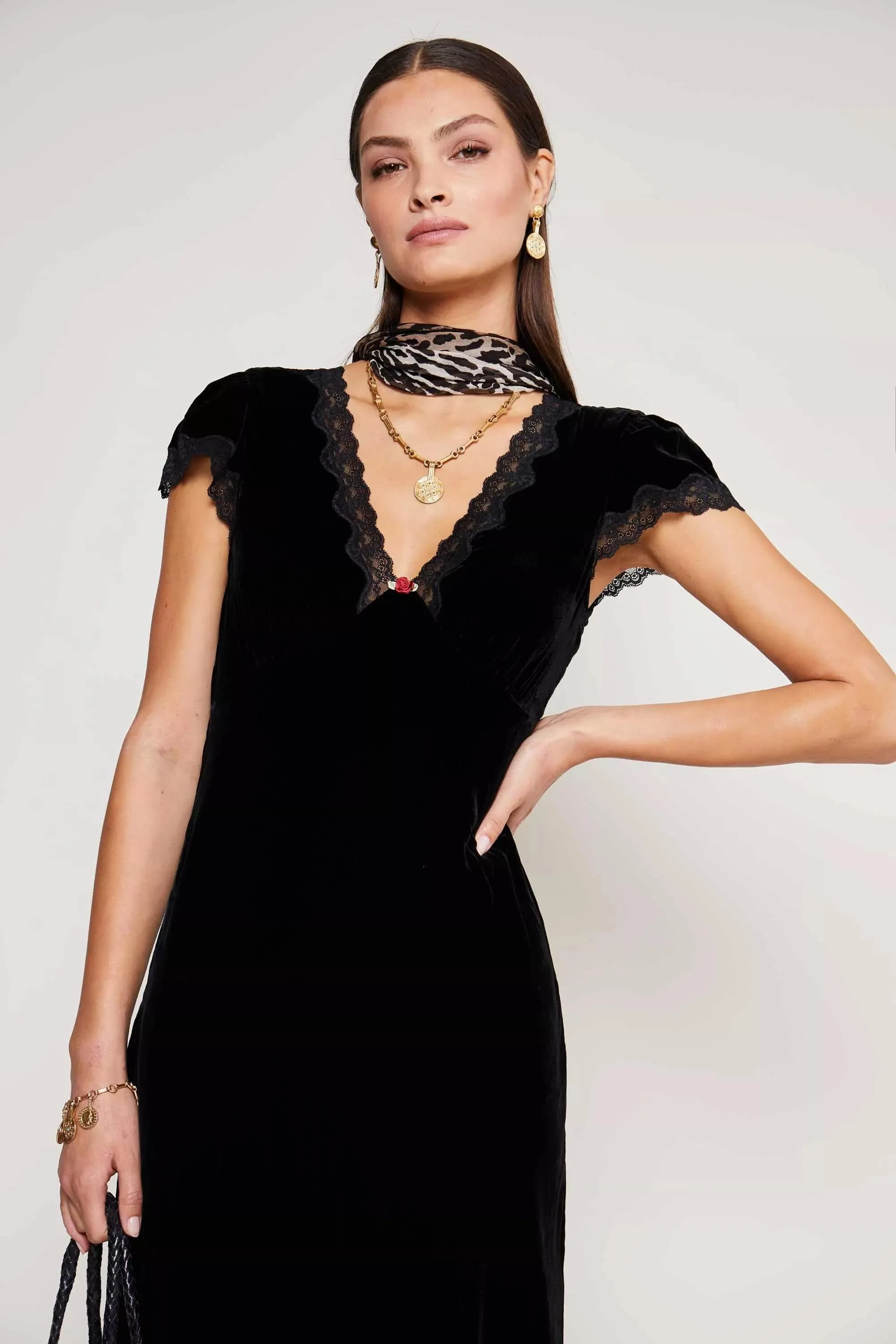 Clarice - Black Velvet sold by RIXO product image thumbnail 4