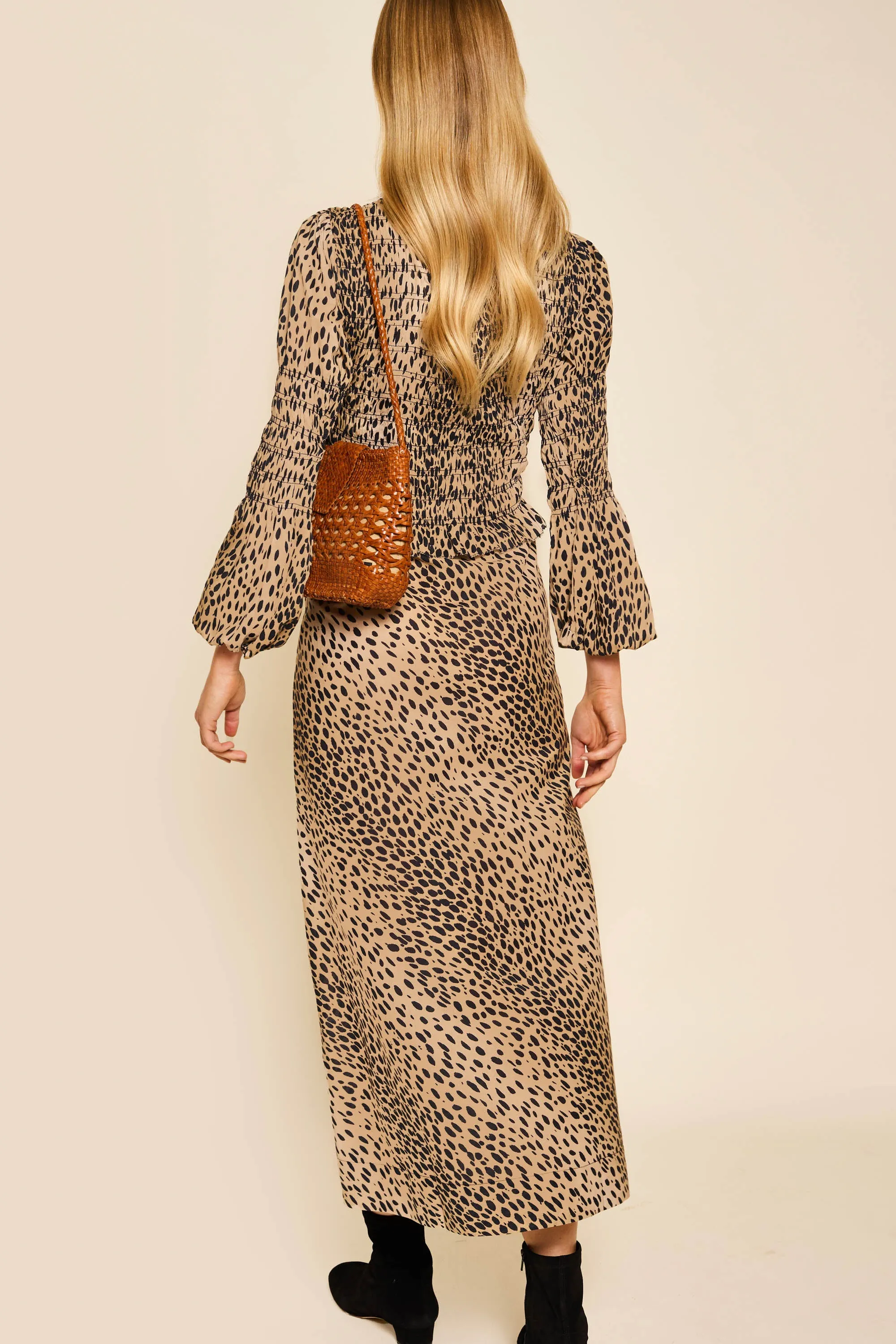 Zephyra - Antelope Spot Black sold by RIXO product image thumbnail 3