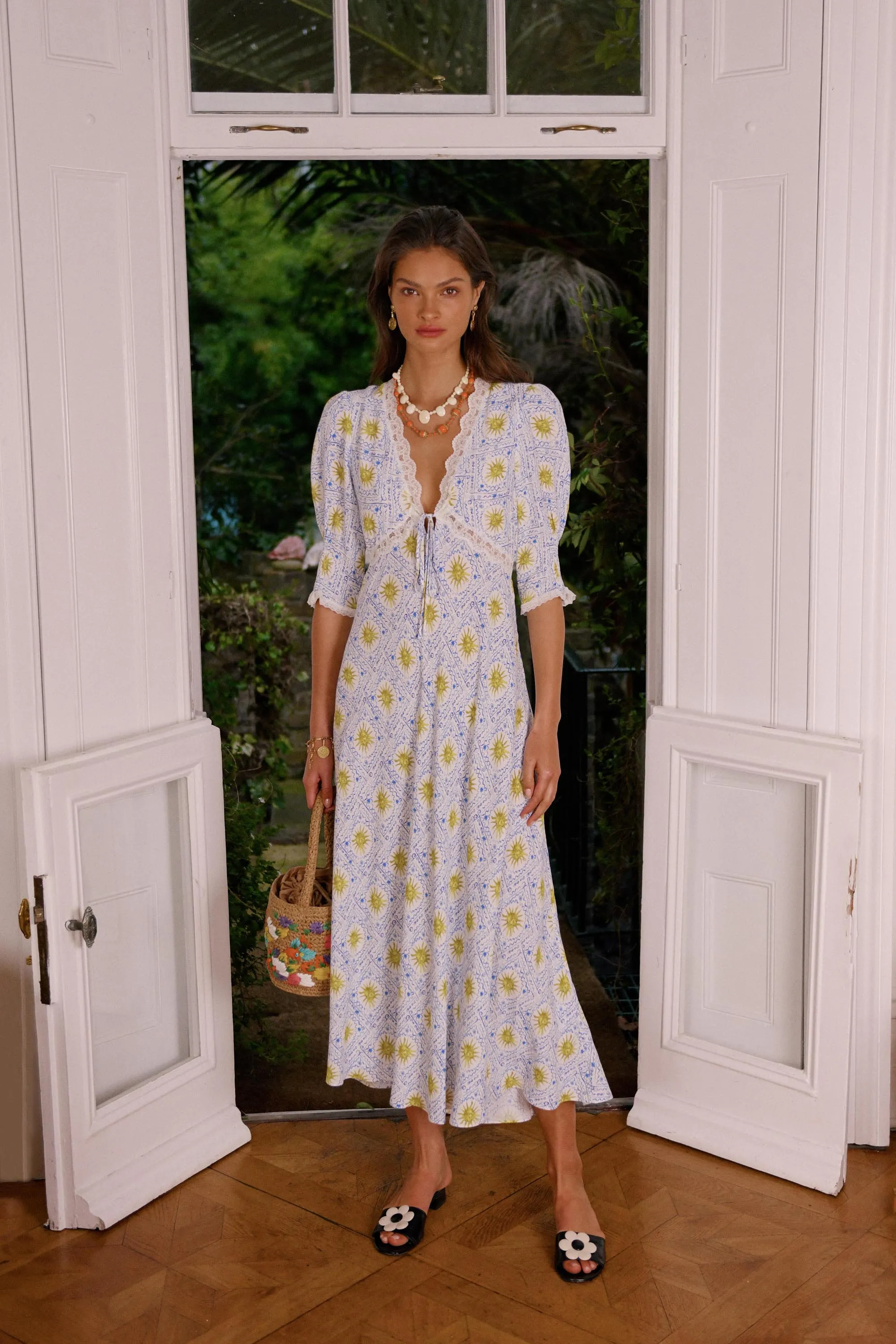 Amina - Sun Blue Ivory sold by RIXO product image thumbnail 3