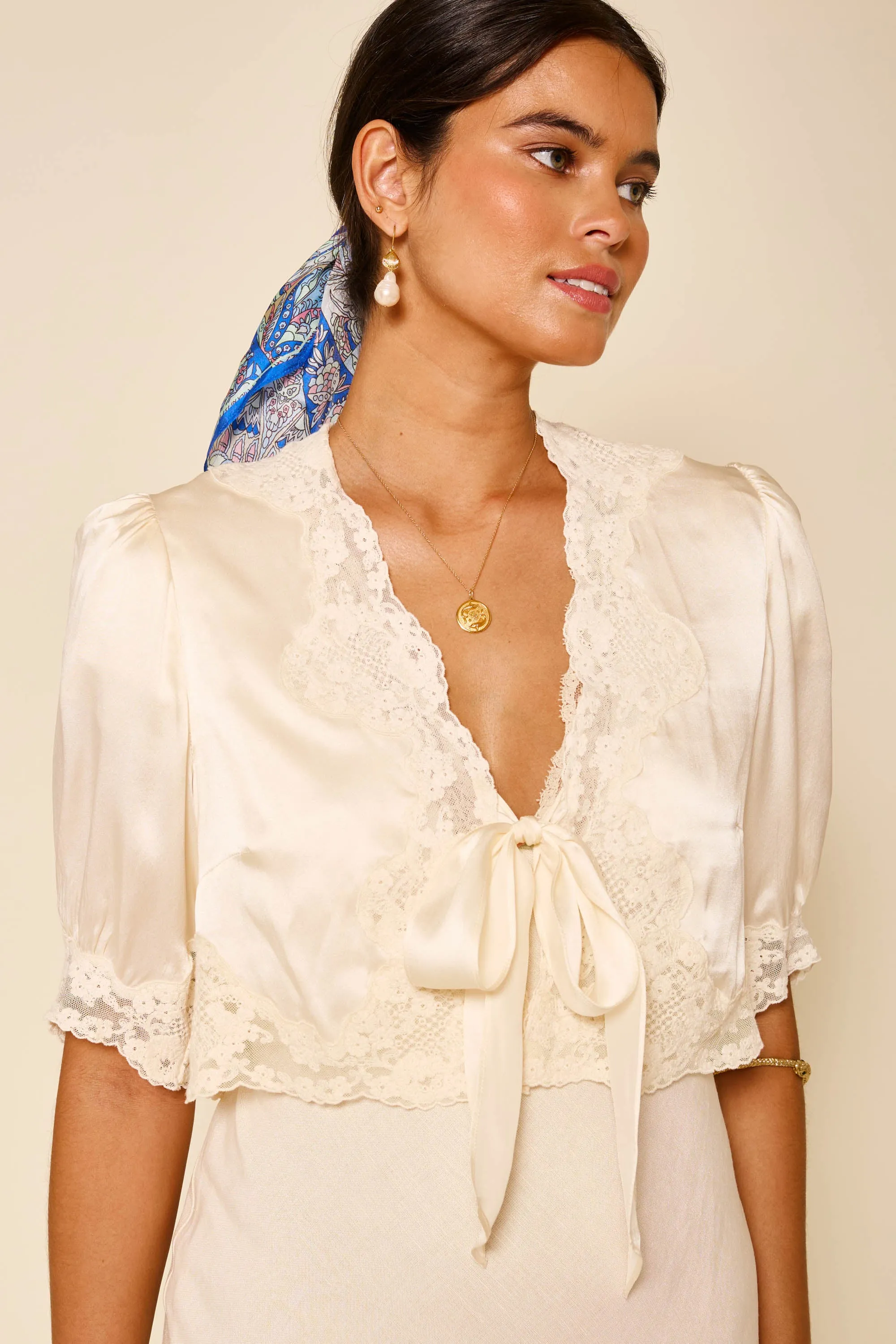 Amara - Champagne sold by RIXO