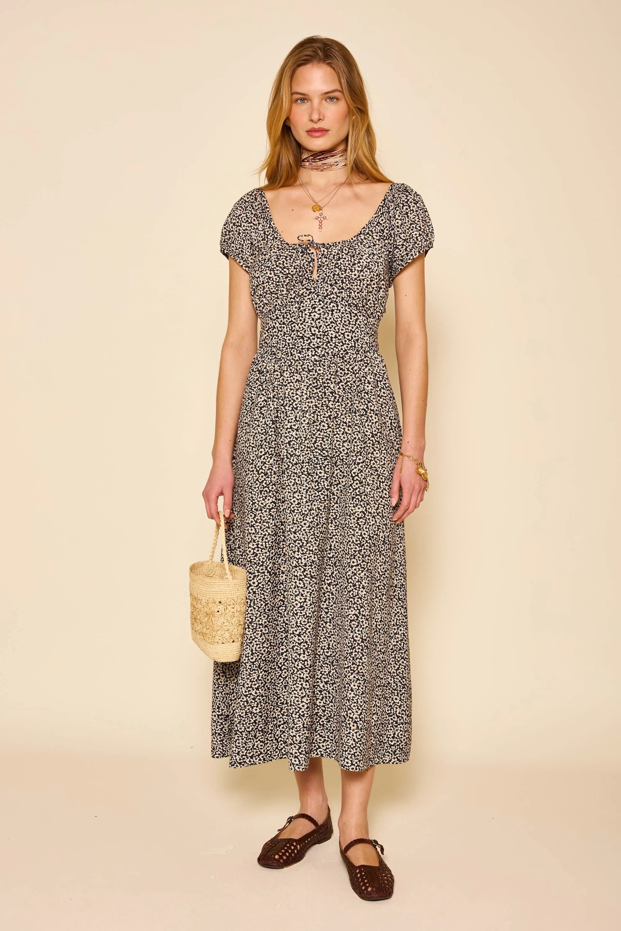 Alani - English Daisy sold by RIXO