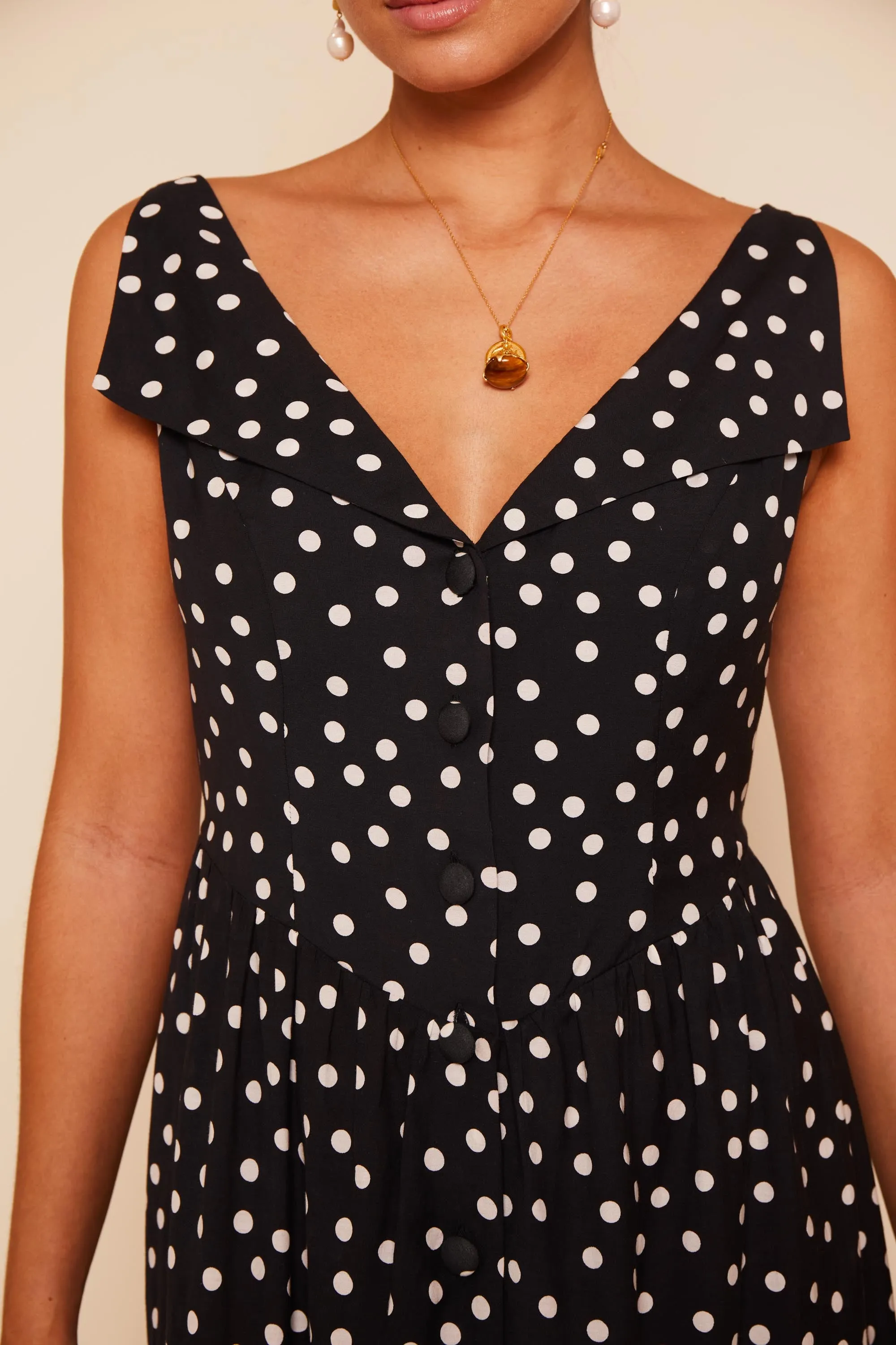 Siena - Emma Spot Black sold by RIXO product image thumbnail 2