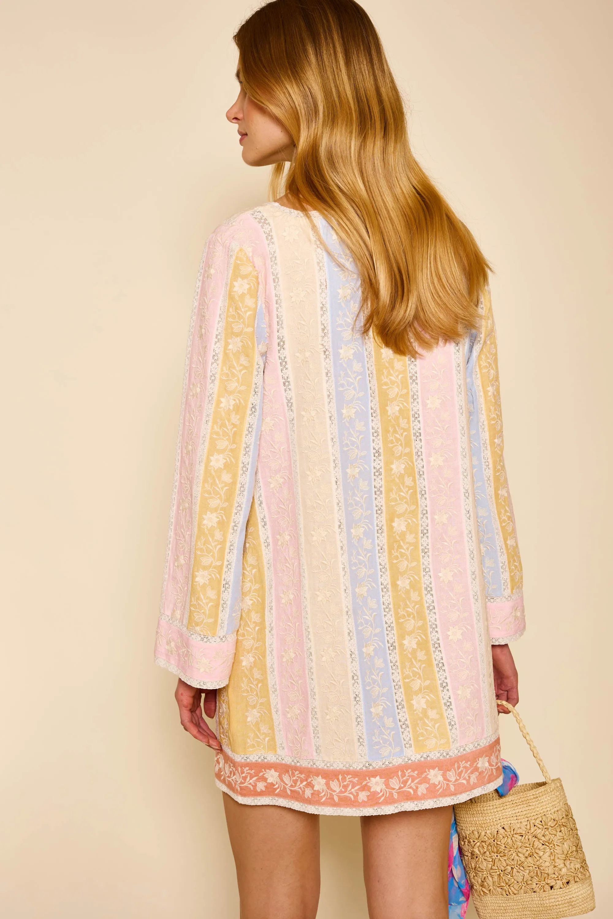 Joane - Daisy Trail Embroidery Pastel sold by RIXO product image thumbnail 3