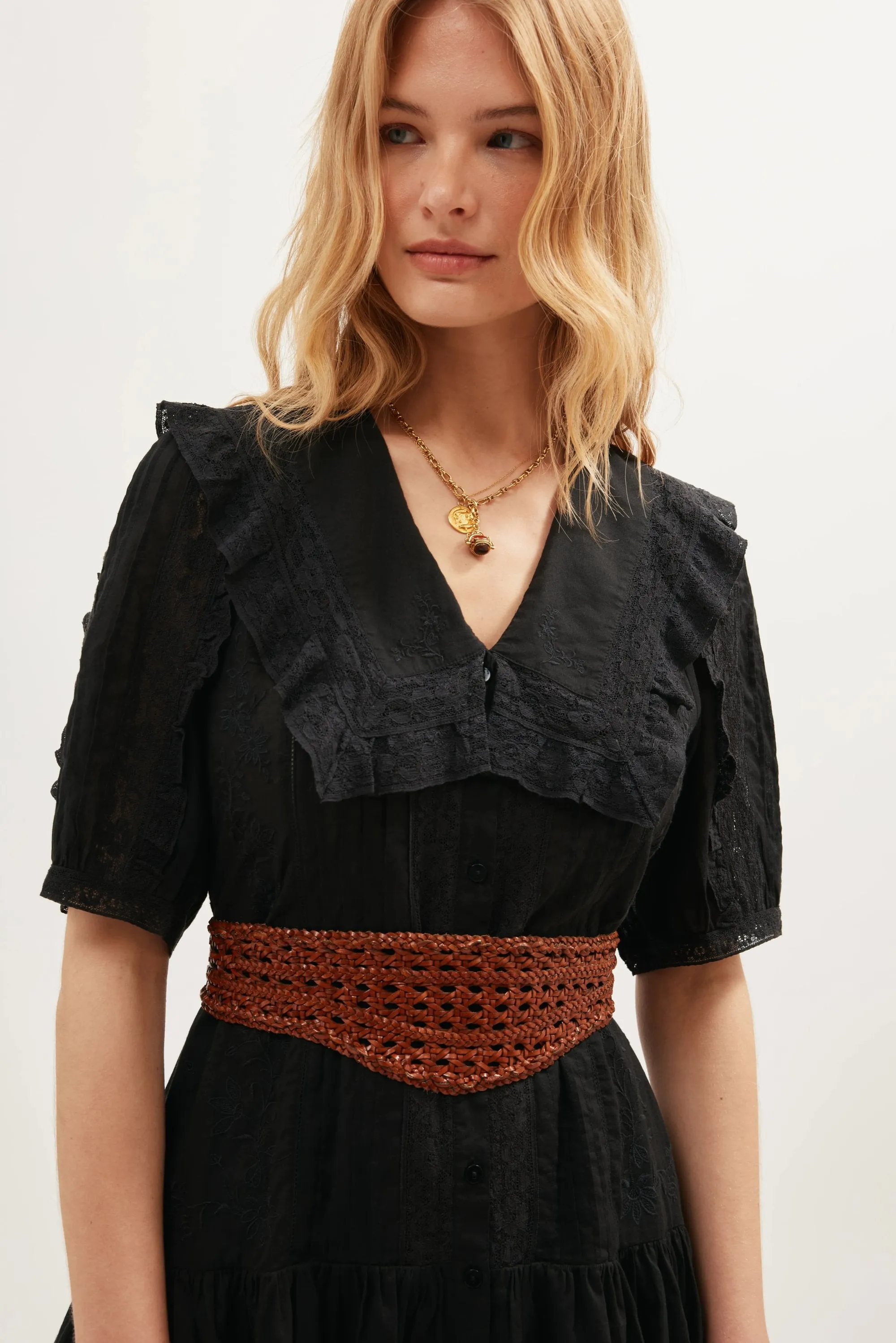 Dove - Pansy Embroidery Black sold by RIXO product image thumbnail 3