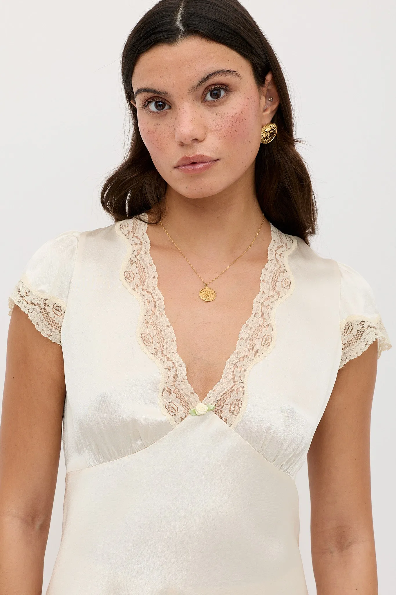 Karia - Champagne sold by RIXO product image thumbnail 2