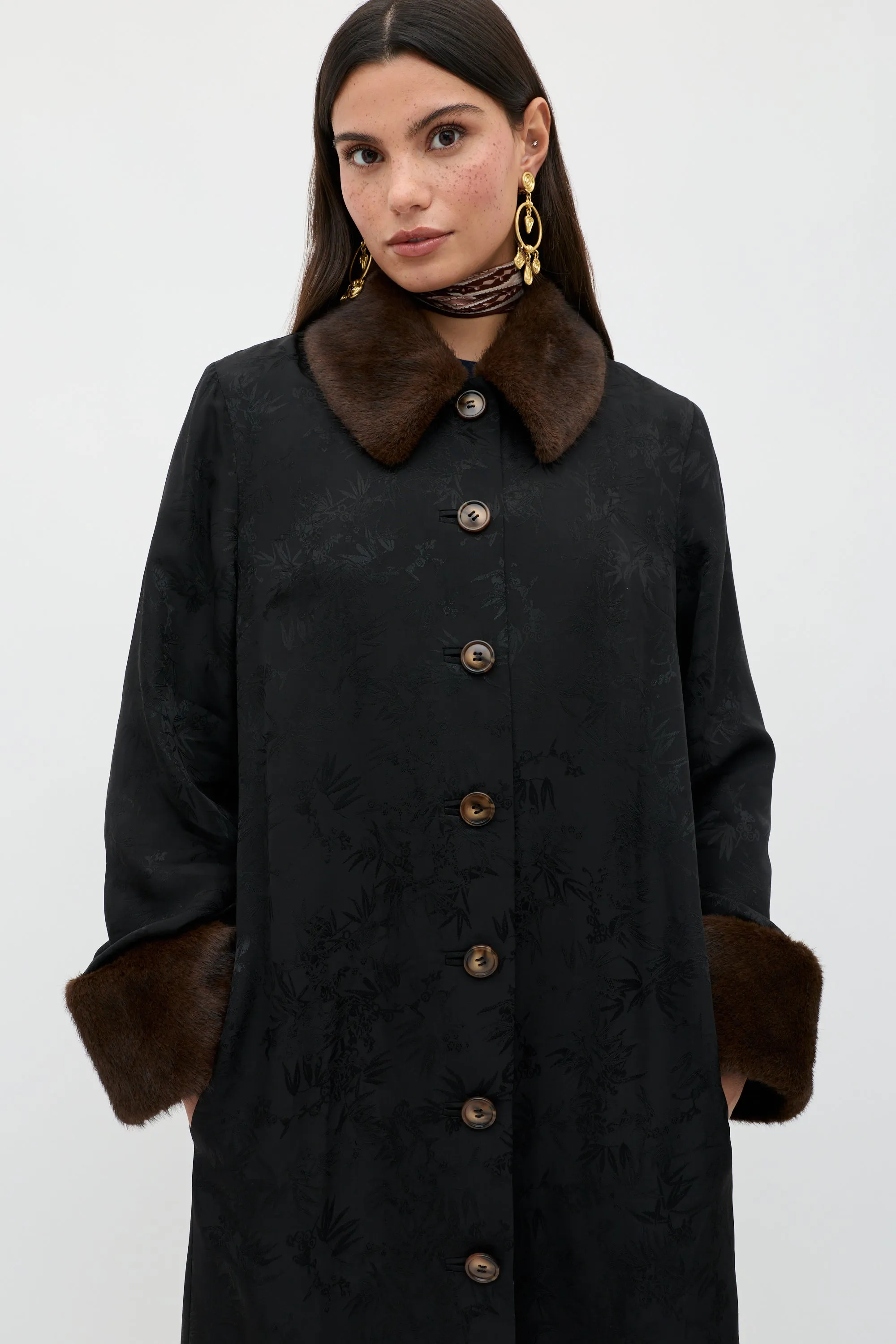 Jonah - Black sold by RIXO product image thumbnail 2