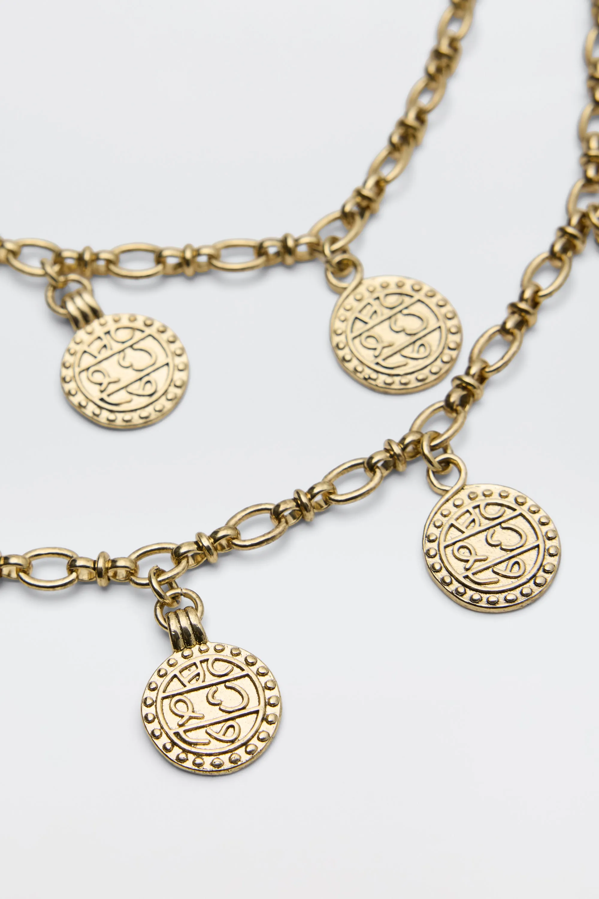 Dilara - Gold sold by RIXO product image thumbnail 2
