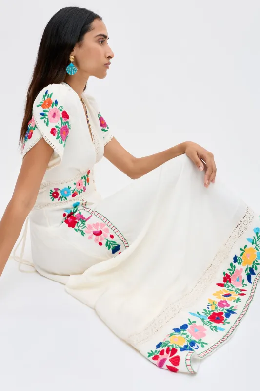 Novara - Anemone Embroidery Cream made by RIXO