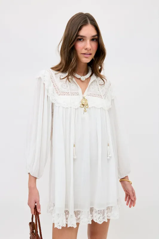 Inez - Lilly Embroidery Ivory made by RIXO