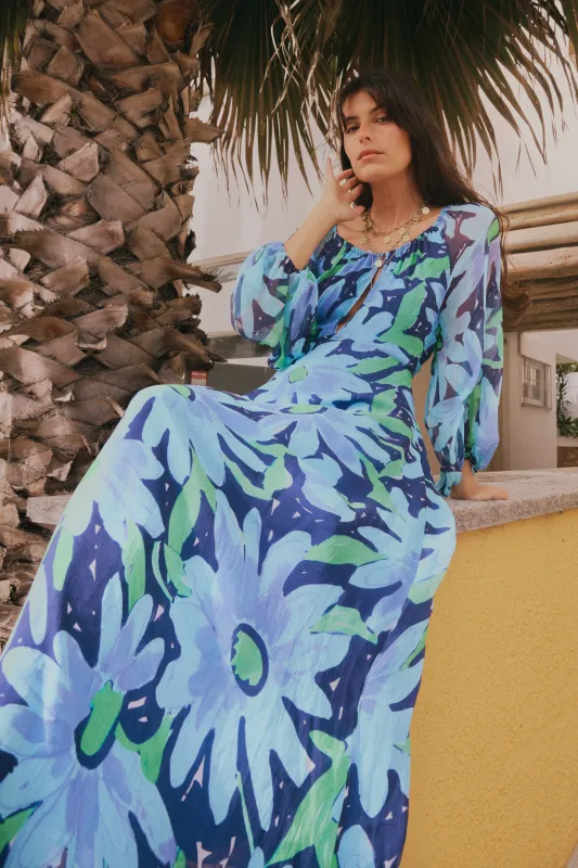 Nikolette - Danish Floral Blue made by RIXO