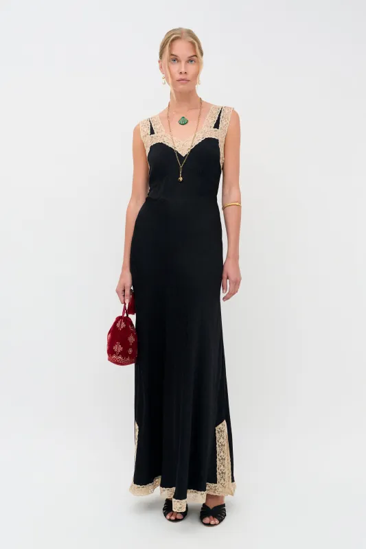 Keily - Floral Trail Jacquard Black made by RIXO