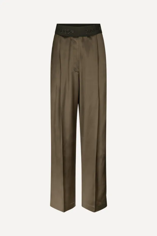 Ciara Pants - Fudge sold by STINE GOYA