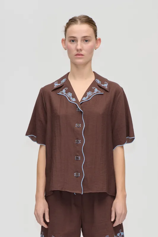 Scalloped Short Sleeve Shirt - Roses Embroidery made by STINE GOYA