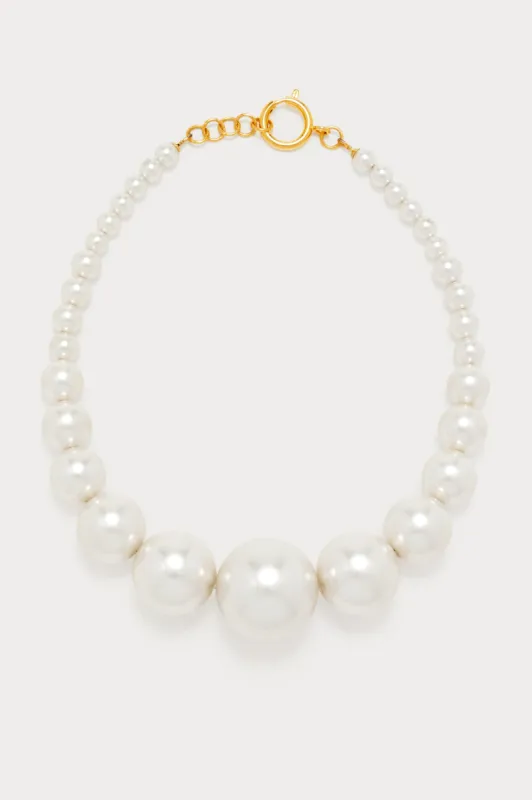 White pearl necklace sold by DESTREE