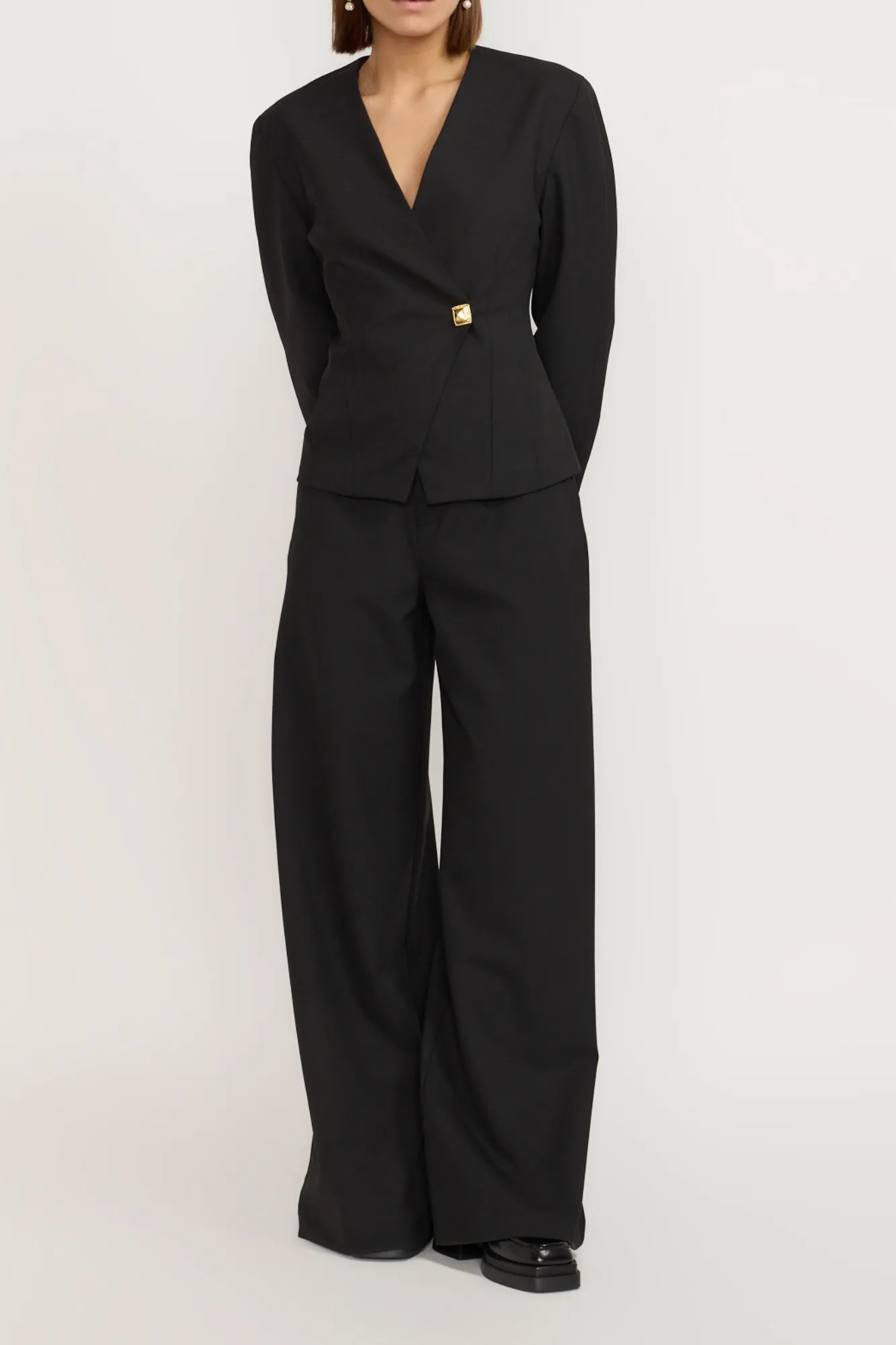 Tailor gold black flutter flared pants with circular pockets sold by DESTREE product image thumbnail 5