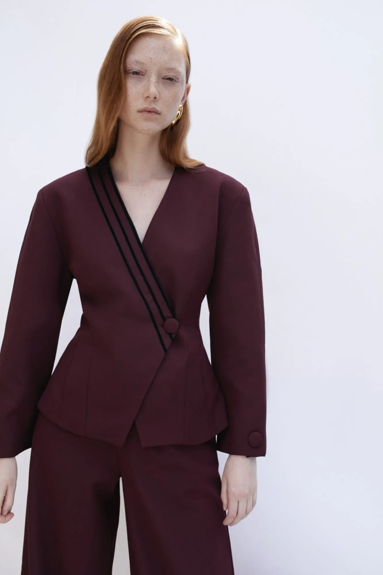 Burgundy wide-leg pants with a tailored fit sold by DESTREE product image thumbnail 2