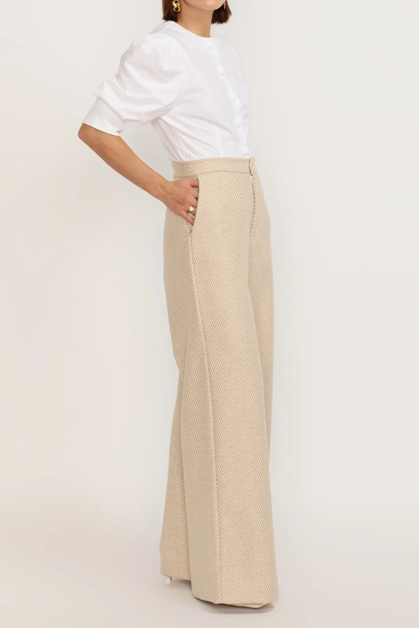 Diagonal beige wide-leg pants with a tailored fit sold by DESTREE product image thumbnail 5