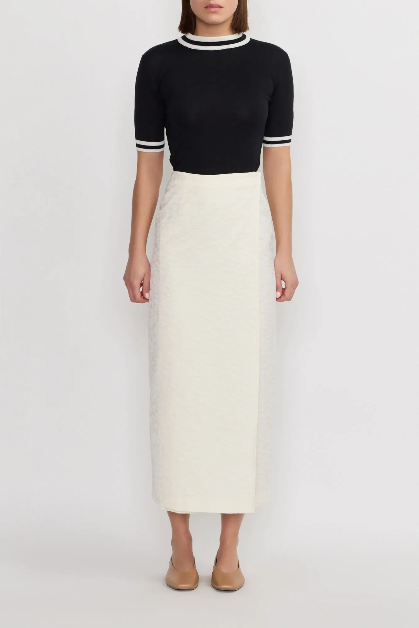 Black & white short-sleeve knit top sold by DESTREE product image thumbnail 2