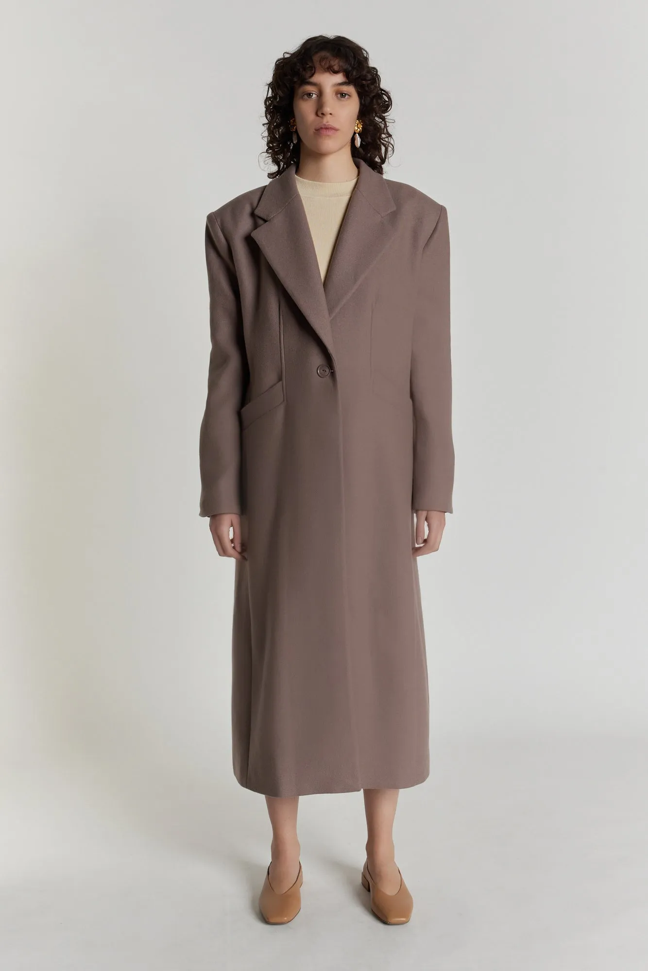 Barbara coat taupe sold by DESTREE