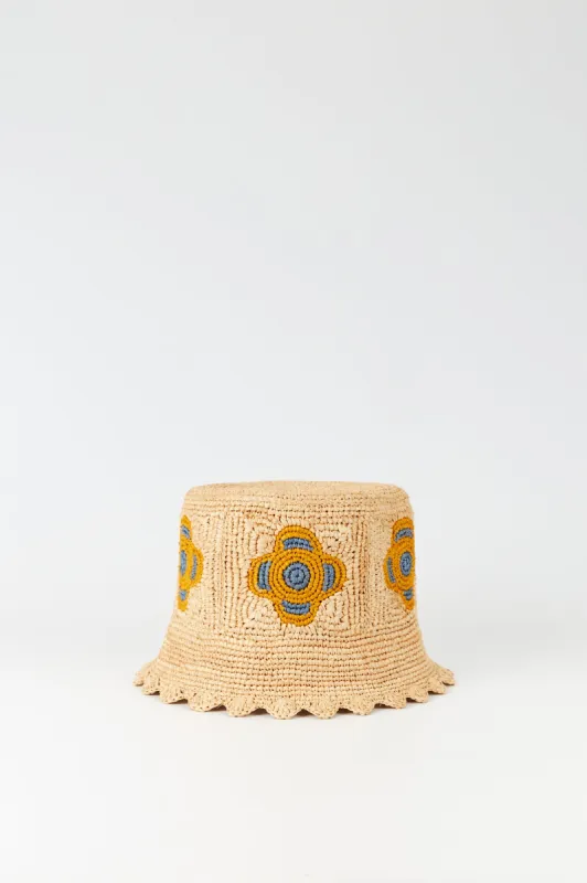 Crochet bucket hat with floral motif made by DESTREE
