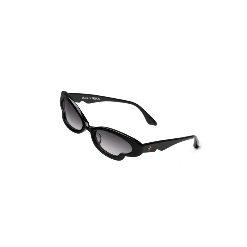 BLACK BEETI sold by Roberi & Fraud
