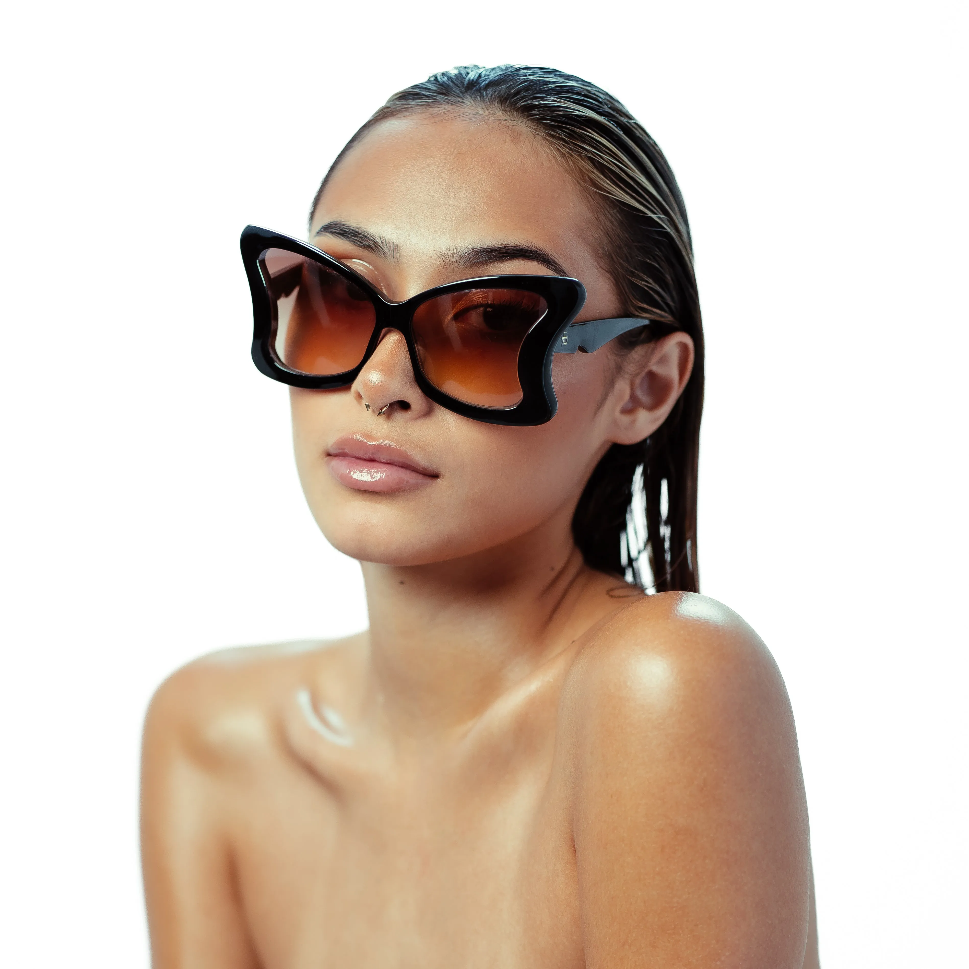 BELLA sold by Roberi & Fraud product image thumbnail 4