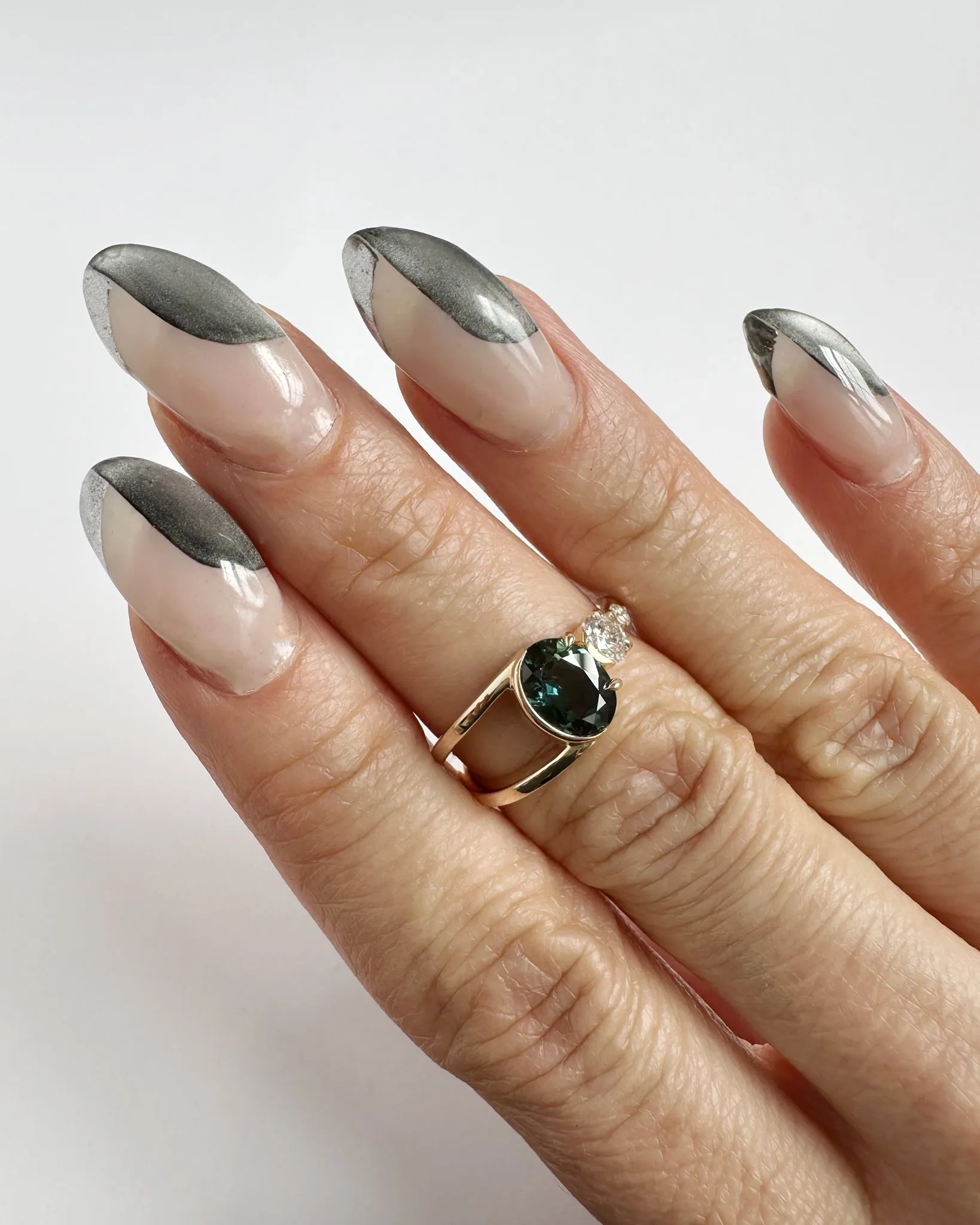 Bright Ring Green Sapphire Gemstone sold by Bliss Lau product image thumbnail 4