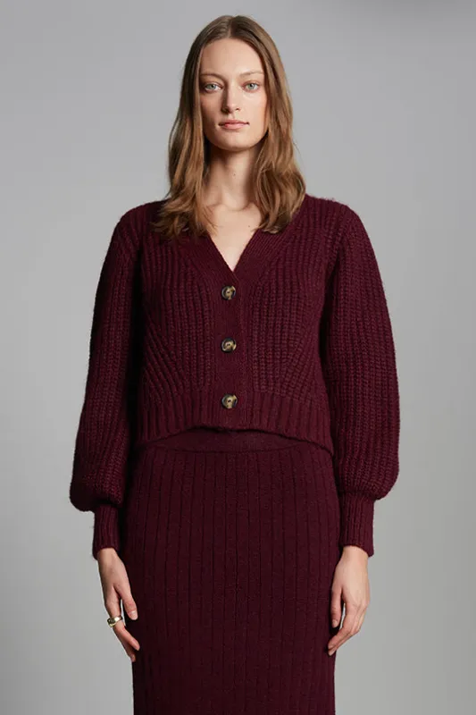 SARA CARDI | MERLOT made by ELEVEN SIX