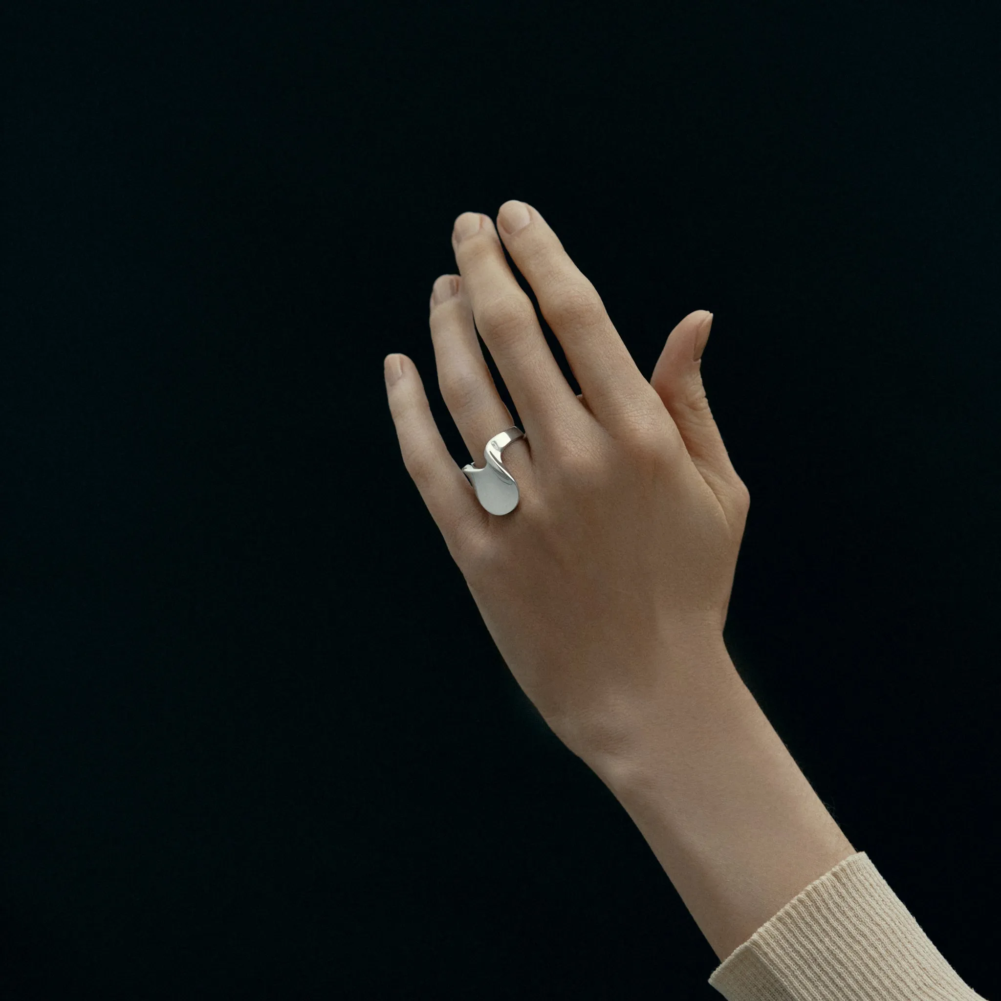 Wave Ring sold by MING YU WANG product image thumbnail 2