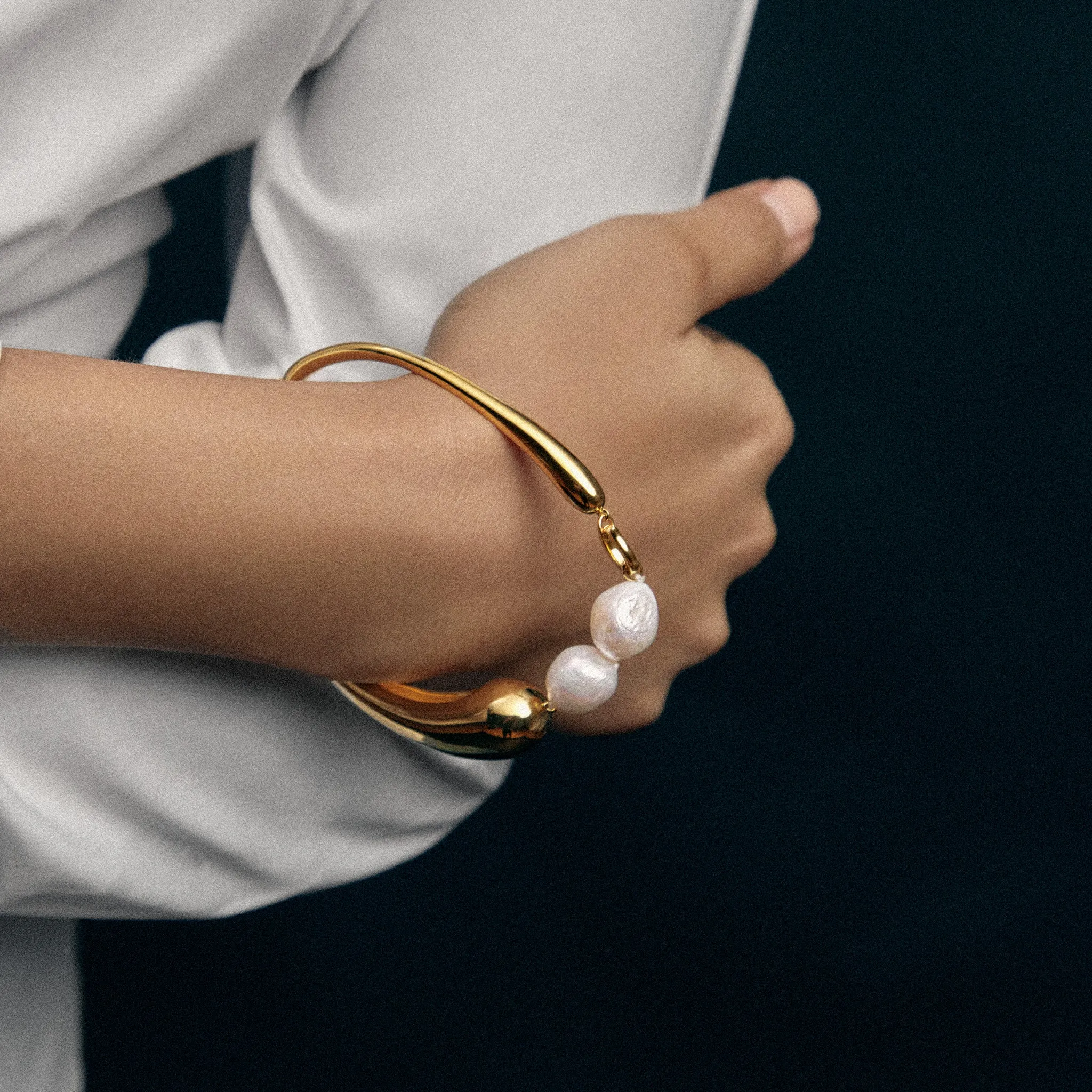 Aura Bracelet sold by MING YU WANG product image thumbnail 4