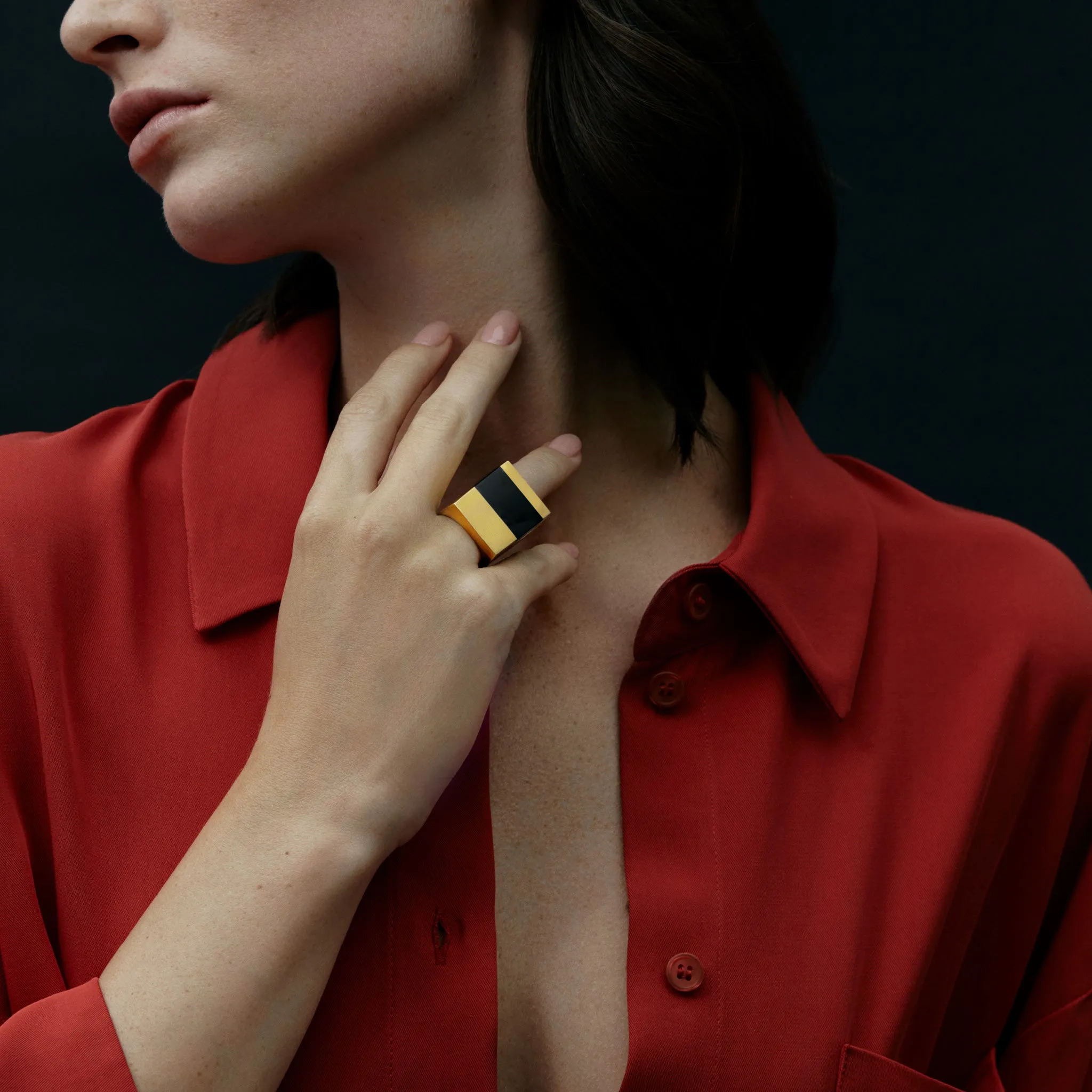 Icarus Onyx Ring sold by MING YU WANG product image thumbnail 4