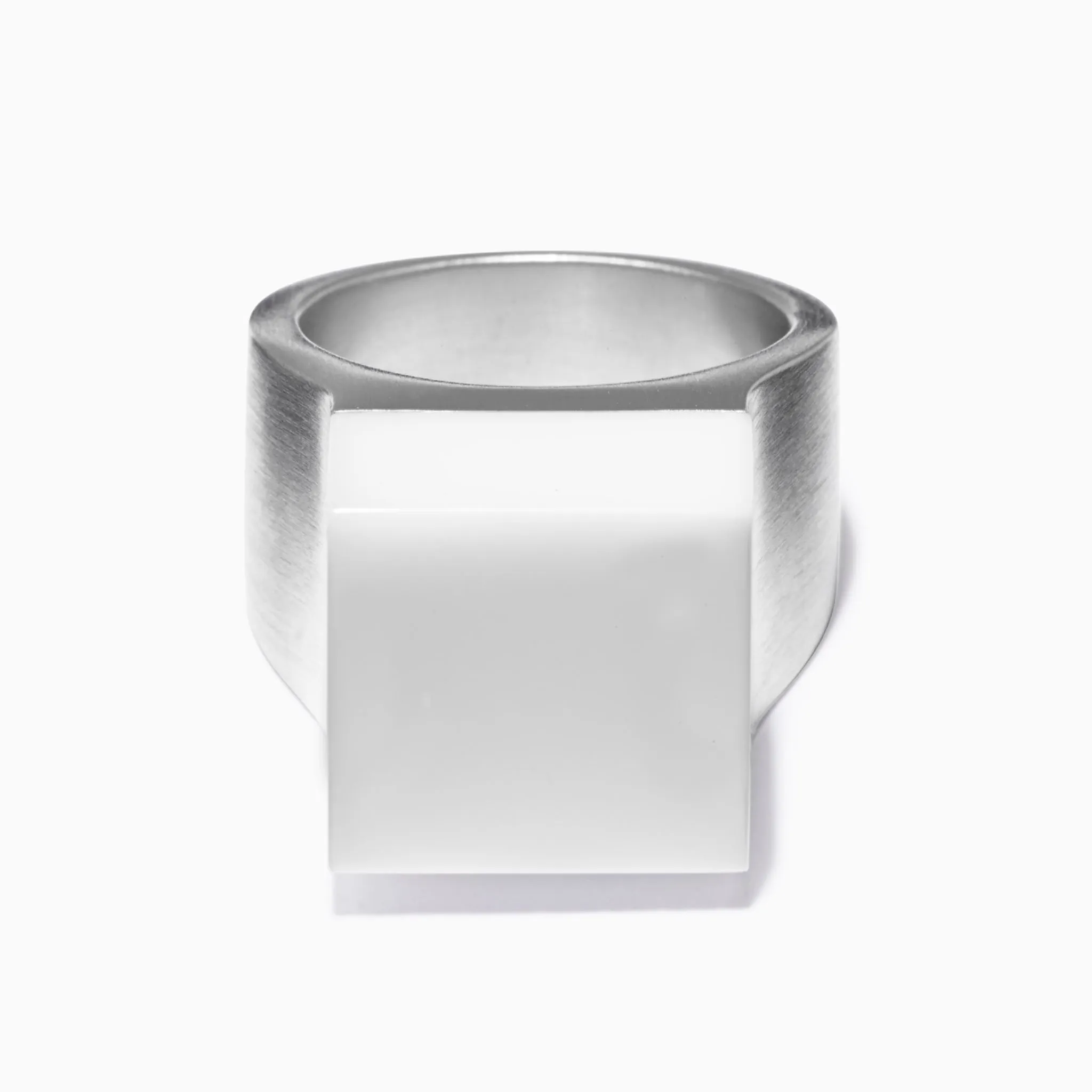 Vector White Agate Ring sold by MING YU WANG product image thumbnail 2