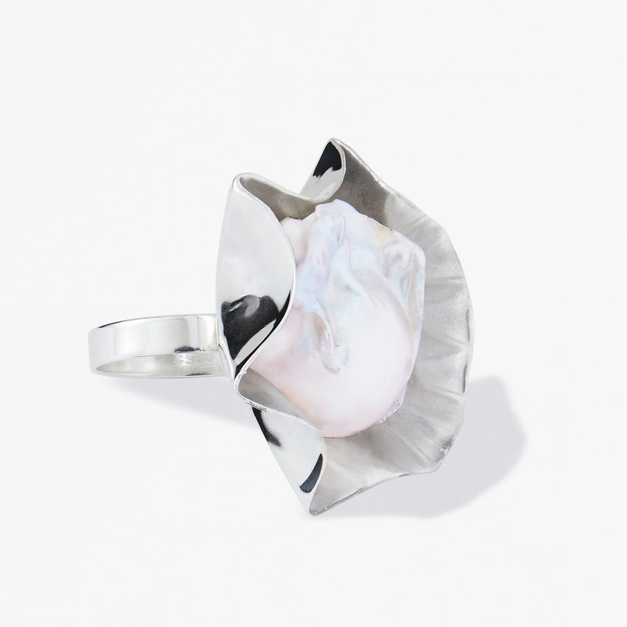 Perle Ring sold by MING YU WANG