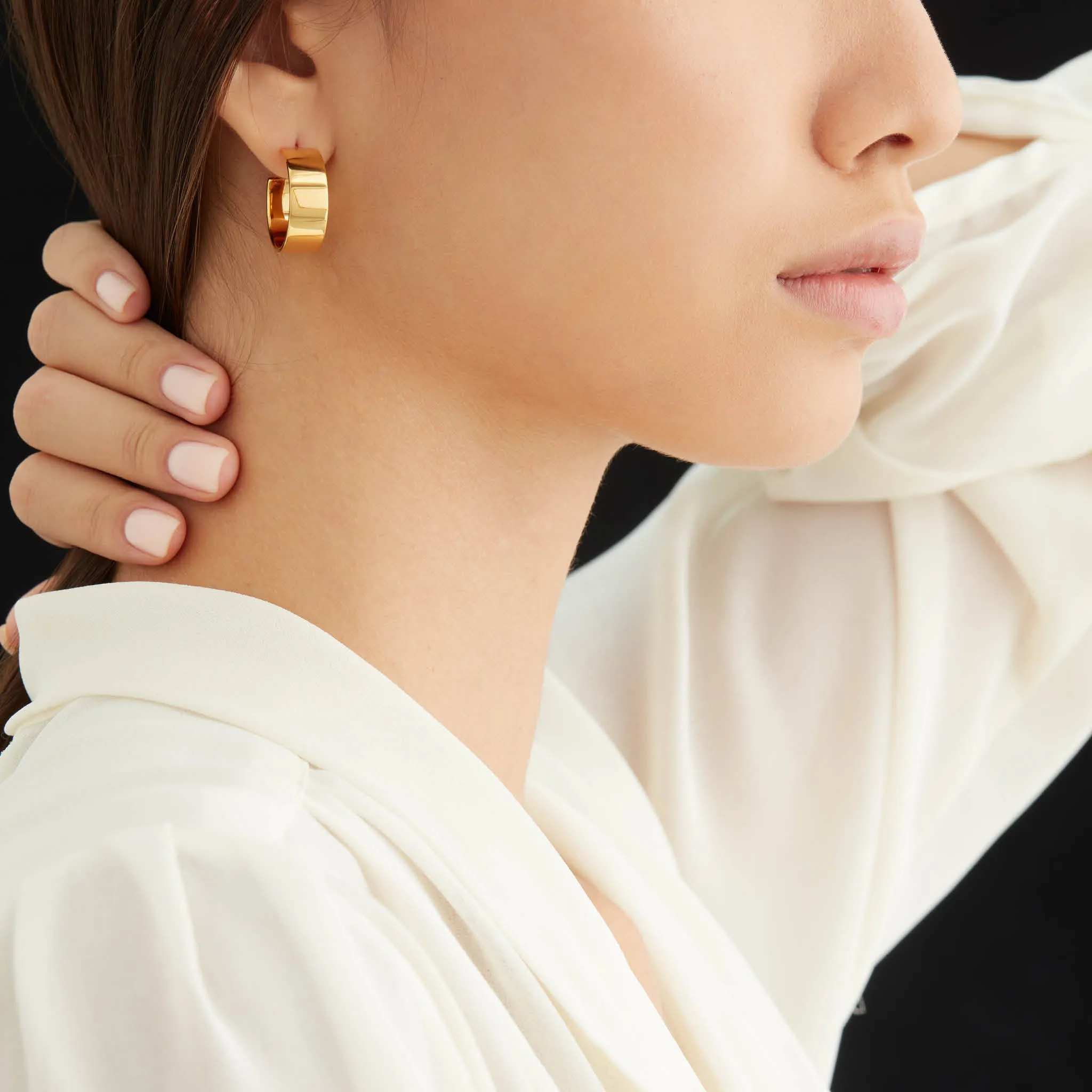 Max Earrings sold by MING YU WANG product image thumbnail 2