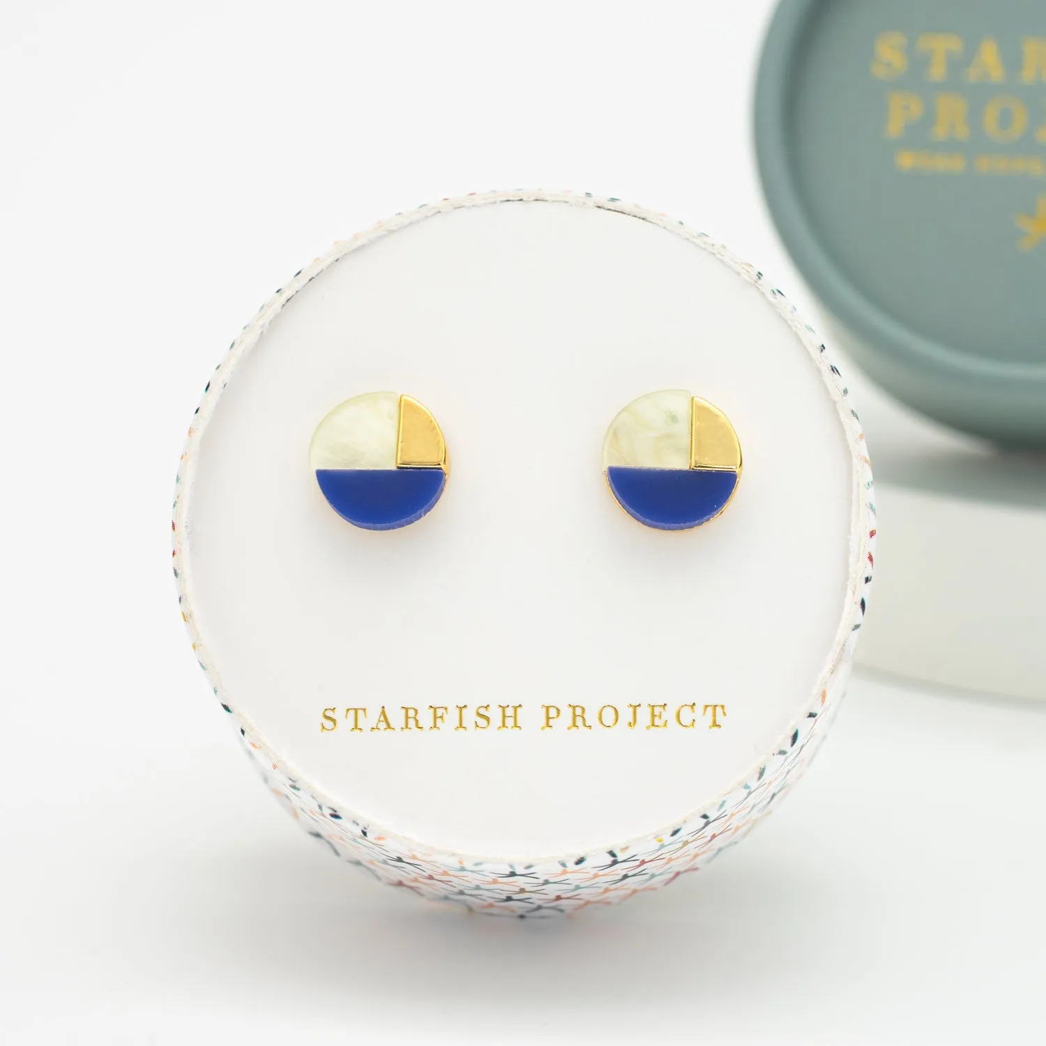 Radiant Horizon Studs sold by Ocelot Market product image thumbnail 3