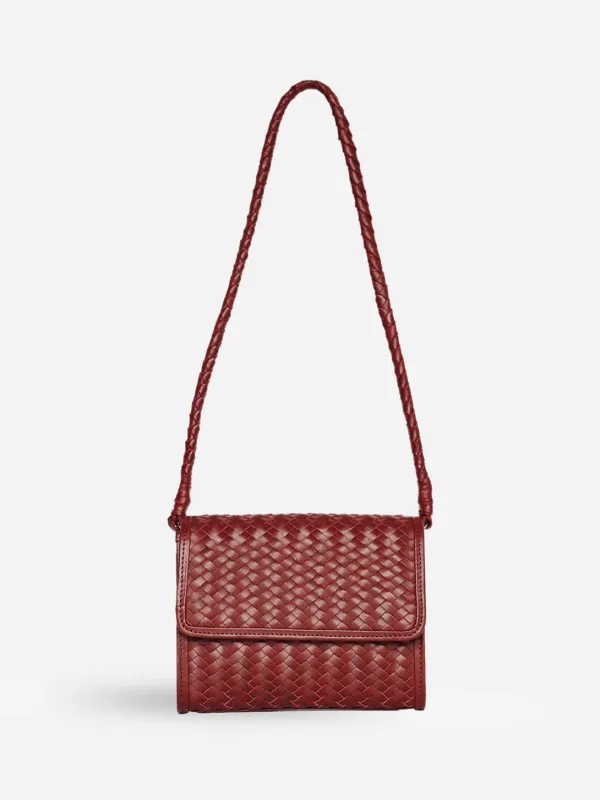 Arden Clutch Short sold by O.N.S