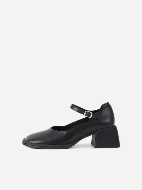 Ansie Pumps sold by O.N.S