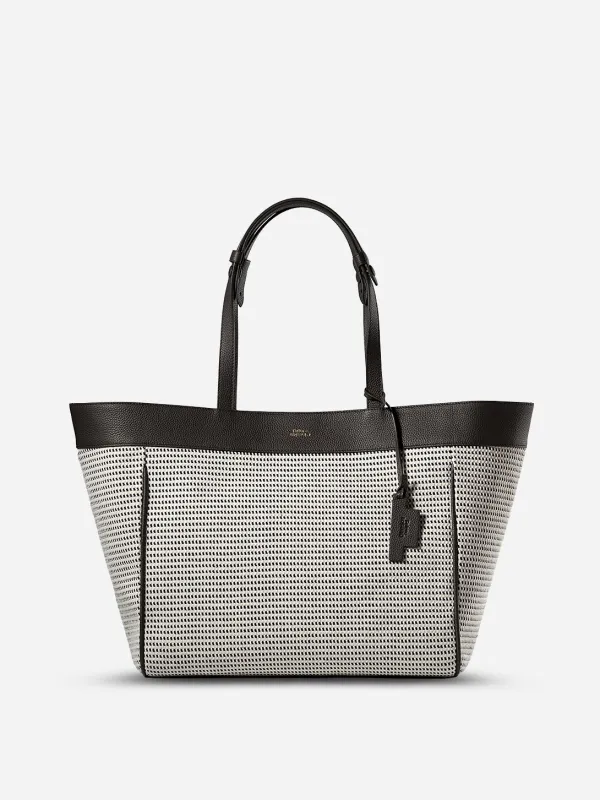 Everyday Shopper made by O.N.S