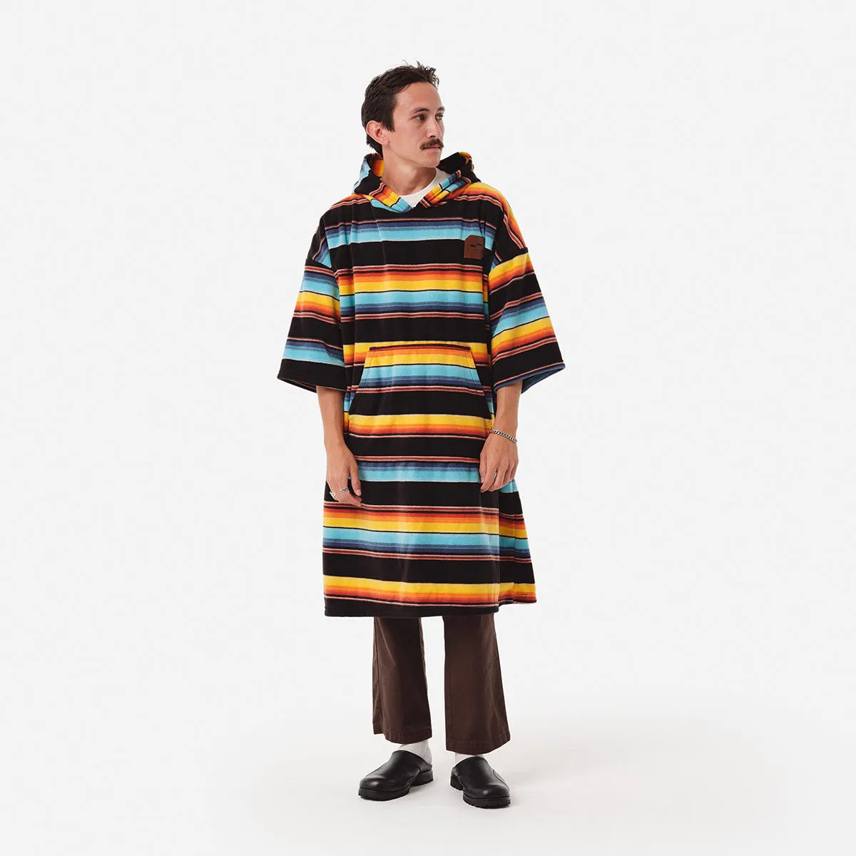El Cap Chilling Fleece Poncho sold by SLOWTIDE product image thumbnail 3