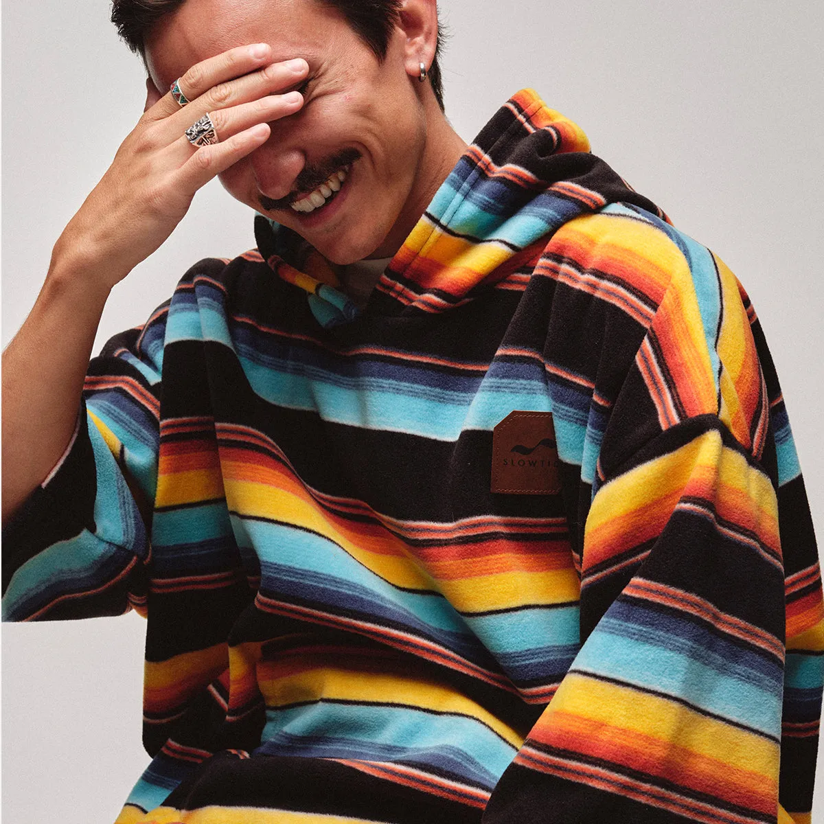 El Cap Chilling Fleece Poncho sold by SLOWTIDE product image thumbnail 4