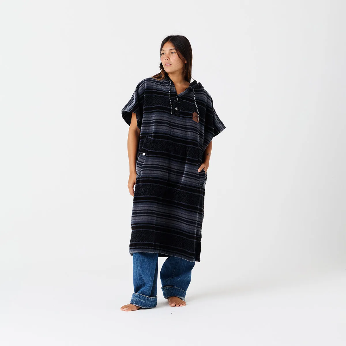 Oso Extra-Warm Poncho - Black sold by SLOWTIDE product image thumbnail 4