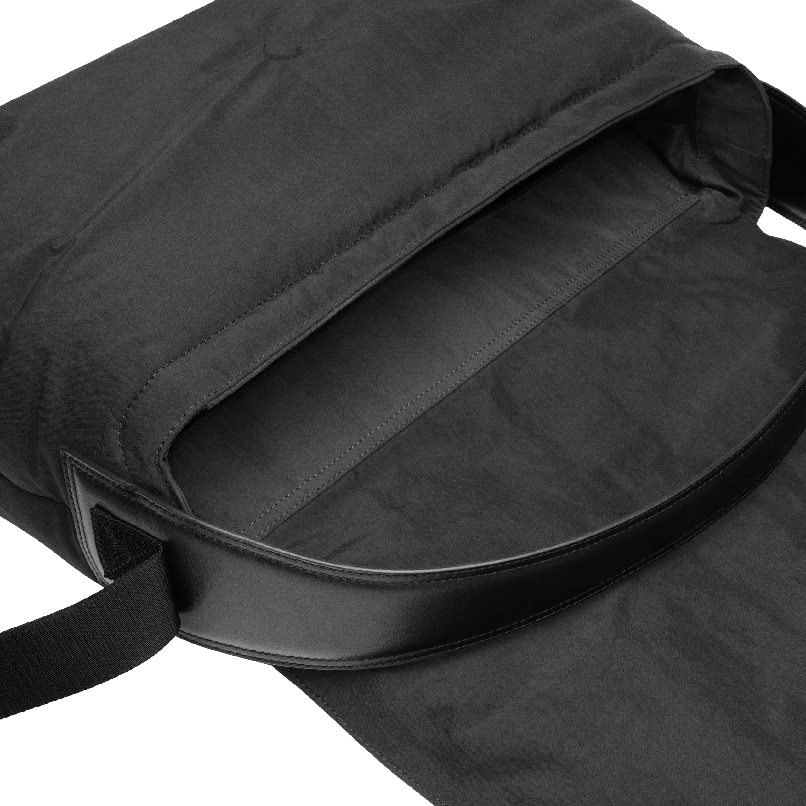 The Bambino Messenger Bag (Black) sold by TONS product image thumbnail 3