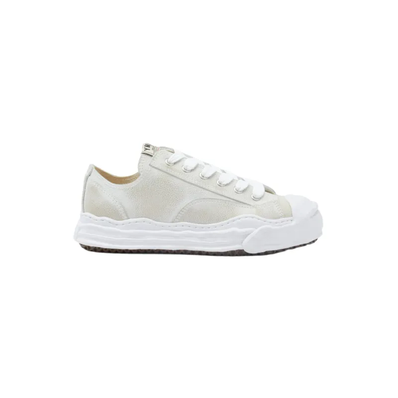 Hank Low-Top Sneakers (White) sold by TONS