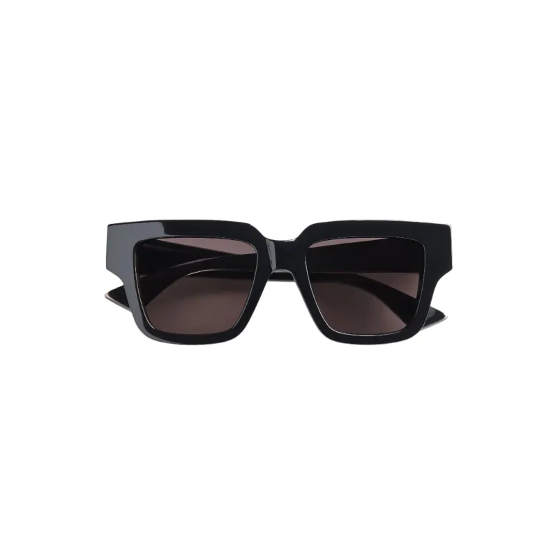 Classic Square Sunglasses (Black/Grey) made by Bottega Veneta