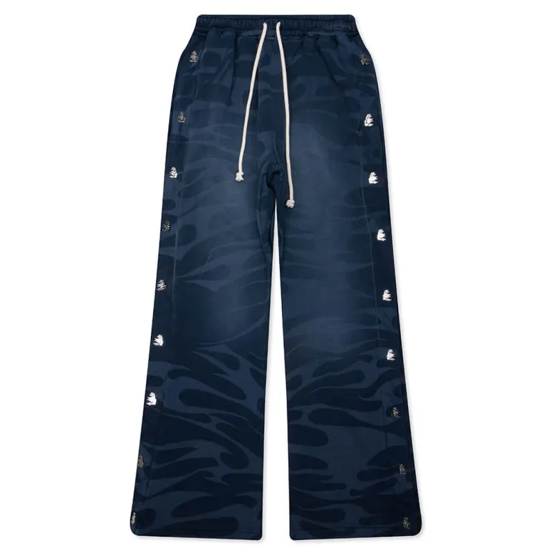 SNAP Sweatpants W/ Flame (Blue) made by Hellstar