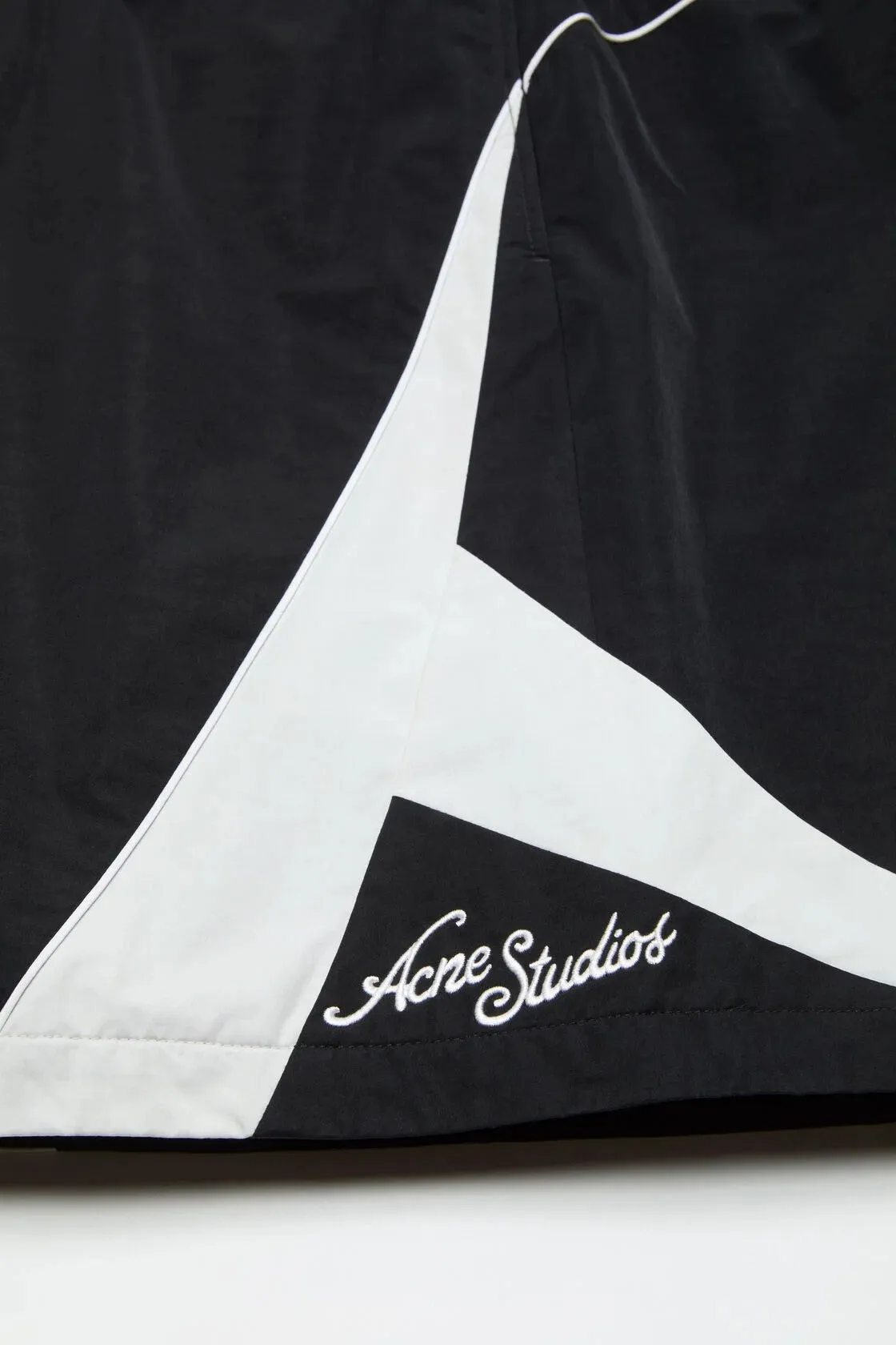 Casual Technical Shorts (Black) sold by TONS product image thumbnail 2