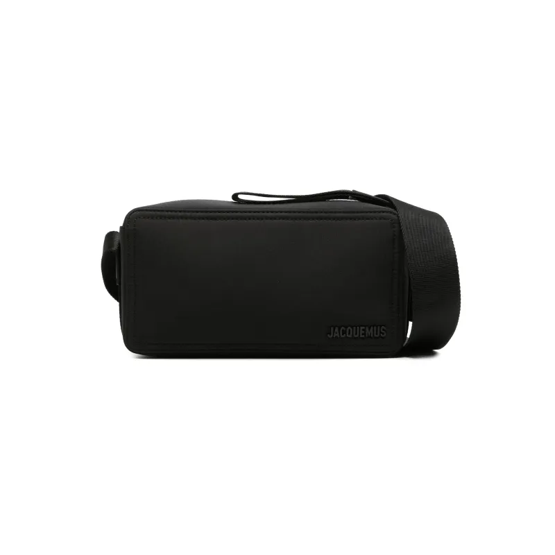 Le Cuerda Horizontal Shoulder Bag (Black) sold by TONS
